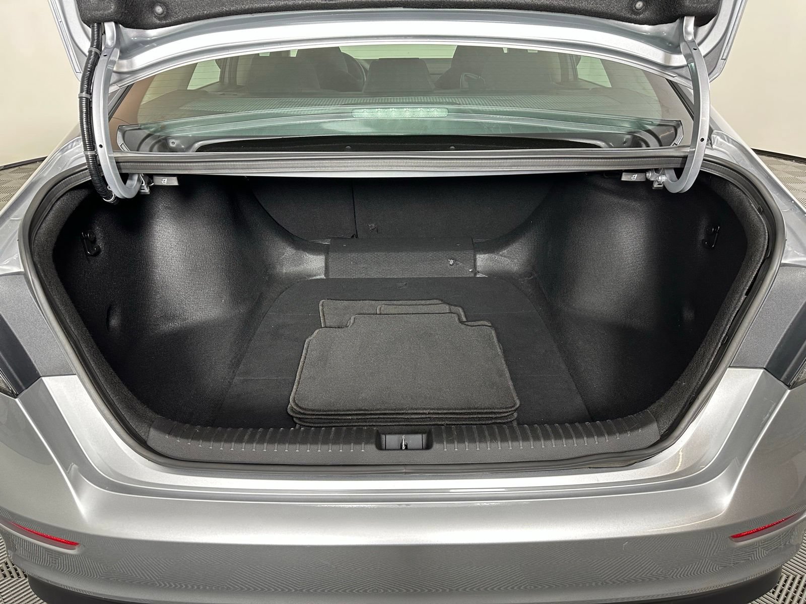 Used 2023 Honda Accord EX image 20
