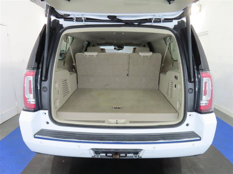 Used 2020 GMC Yukon XL Denali RWD image 12