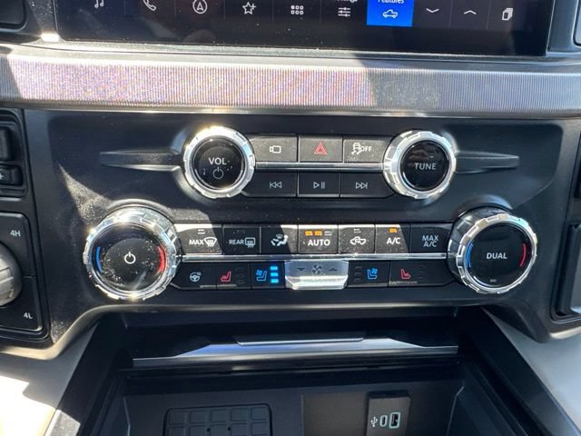 New 2026 Ford F250 Platinum w/ Platinum Plus Package AWD/4WD image 42