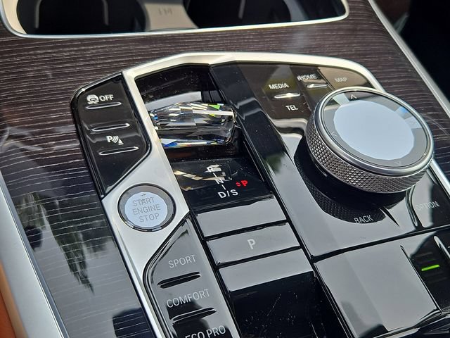 New 2027 BMW X7 M60i AWD/4WD image 8
