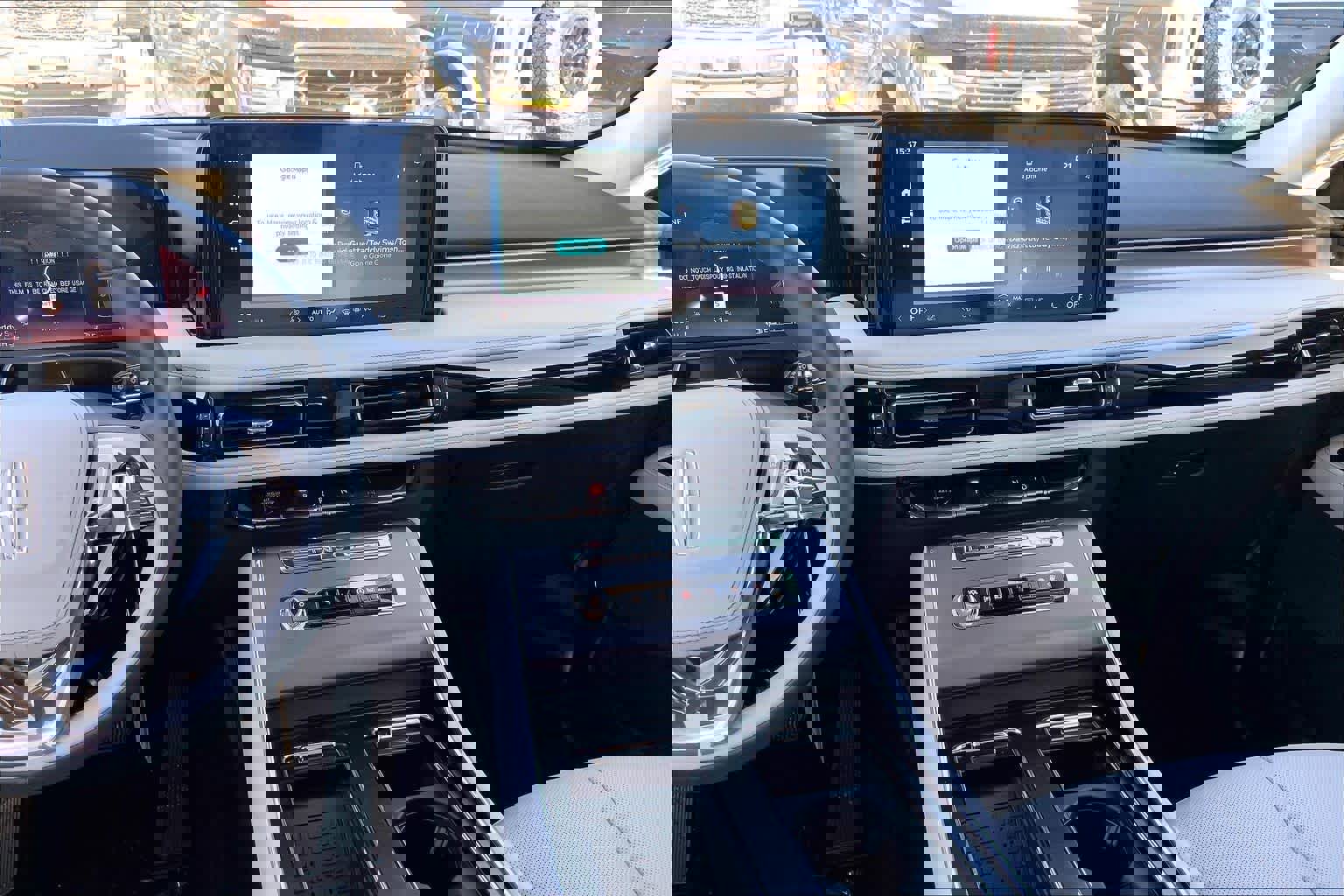 New 2026 Lincoln Aviator AWD w/ Jet Appearance Package image 6