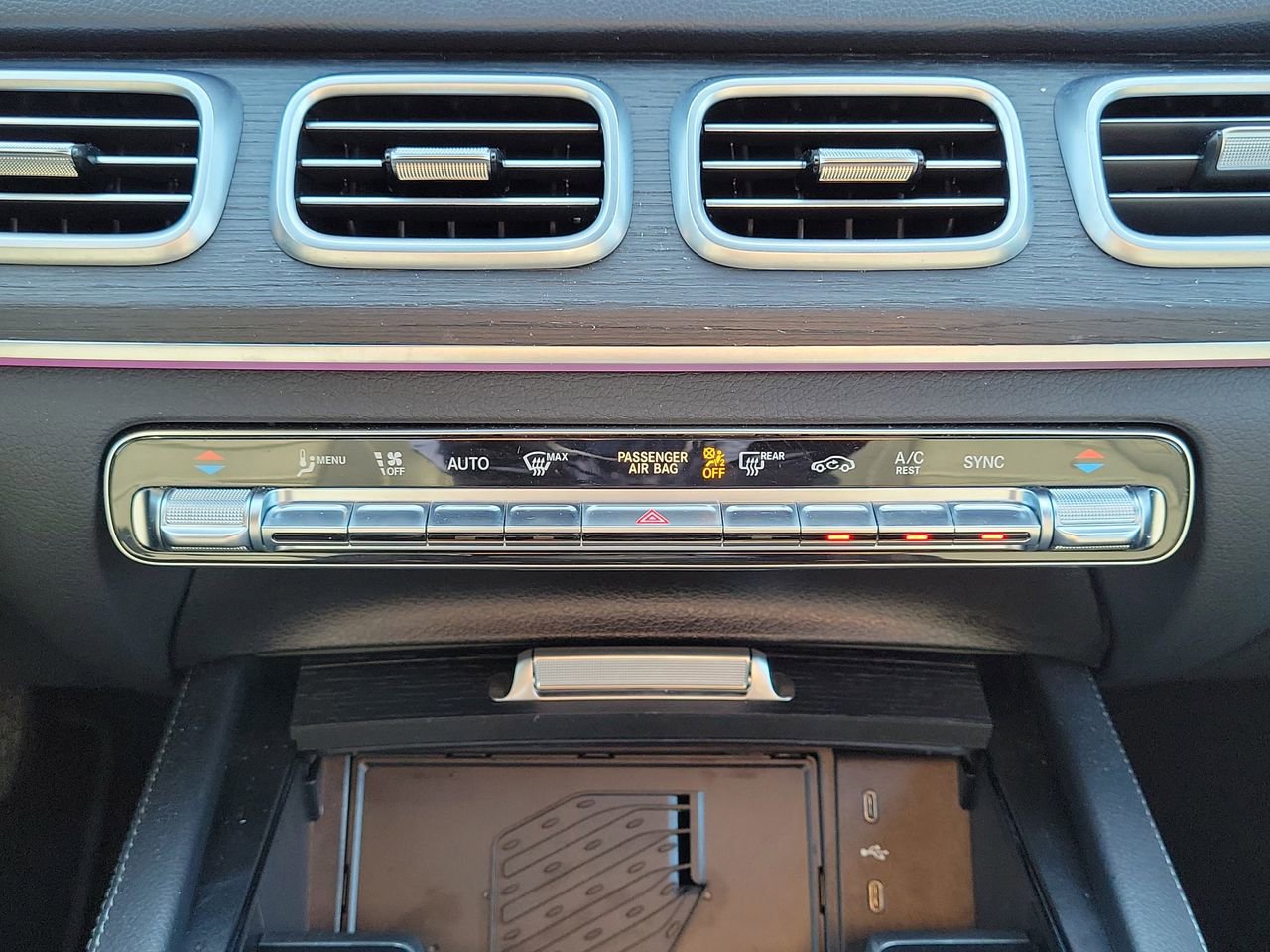 Used 2025 Mercedes-Benz GLE 350 4MATIC image 19