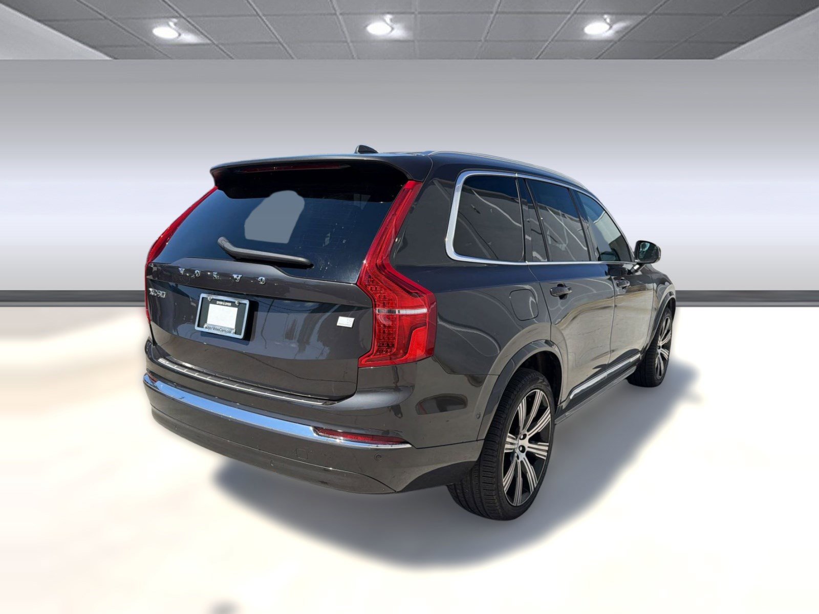 Used 2024 Volvo XC90 T8 Plus w/ Protection Package Premier AWD/4WD image 9