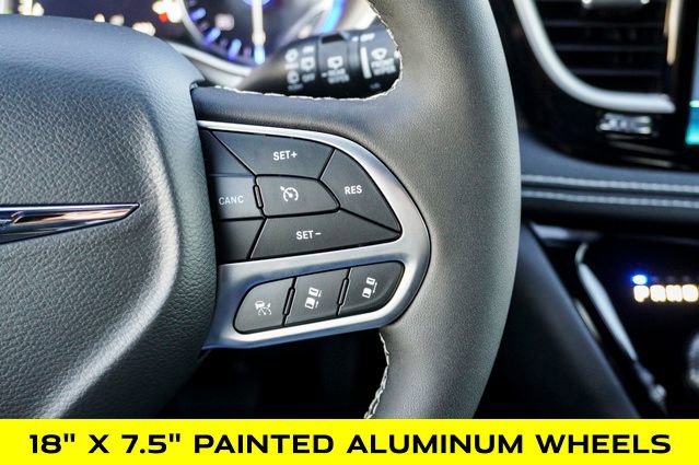 New 2026 Chrysler Pacifica Select image 20