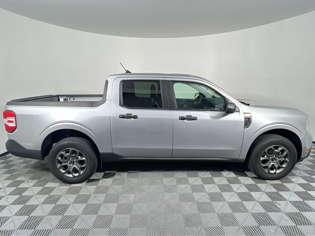 Used 2023 Ford Maverick XLT FWD image 2