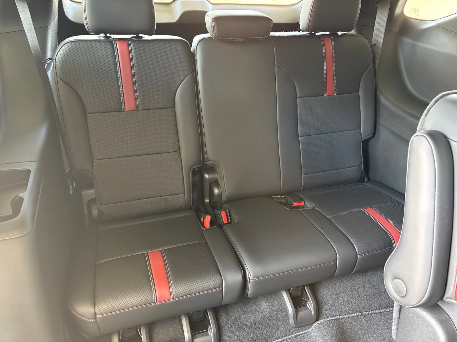 New 2027 Chevrolet Traverse RS AWD/4WD image 23