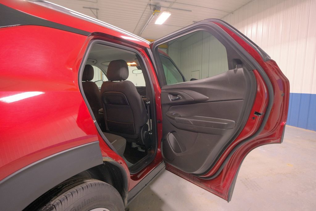 Used 2025 Chevrolet TrailBlazer LT image 19
