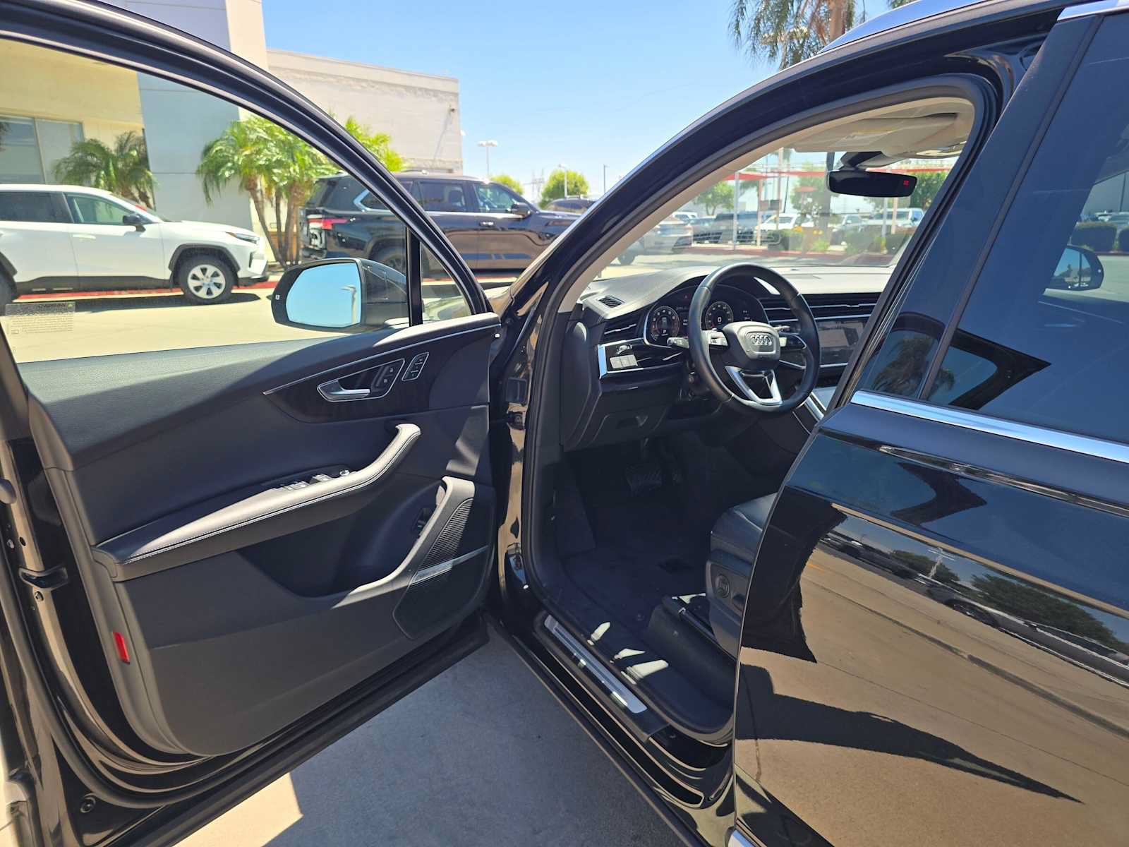 Used 2023 Audi Q7 3.0T Premium Plus w/ Premium Plus Package AWD/4WD image 20
