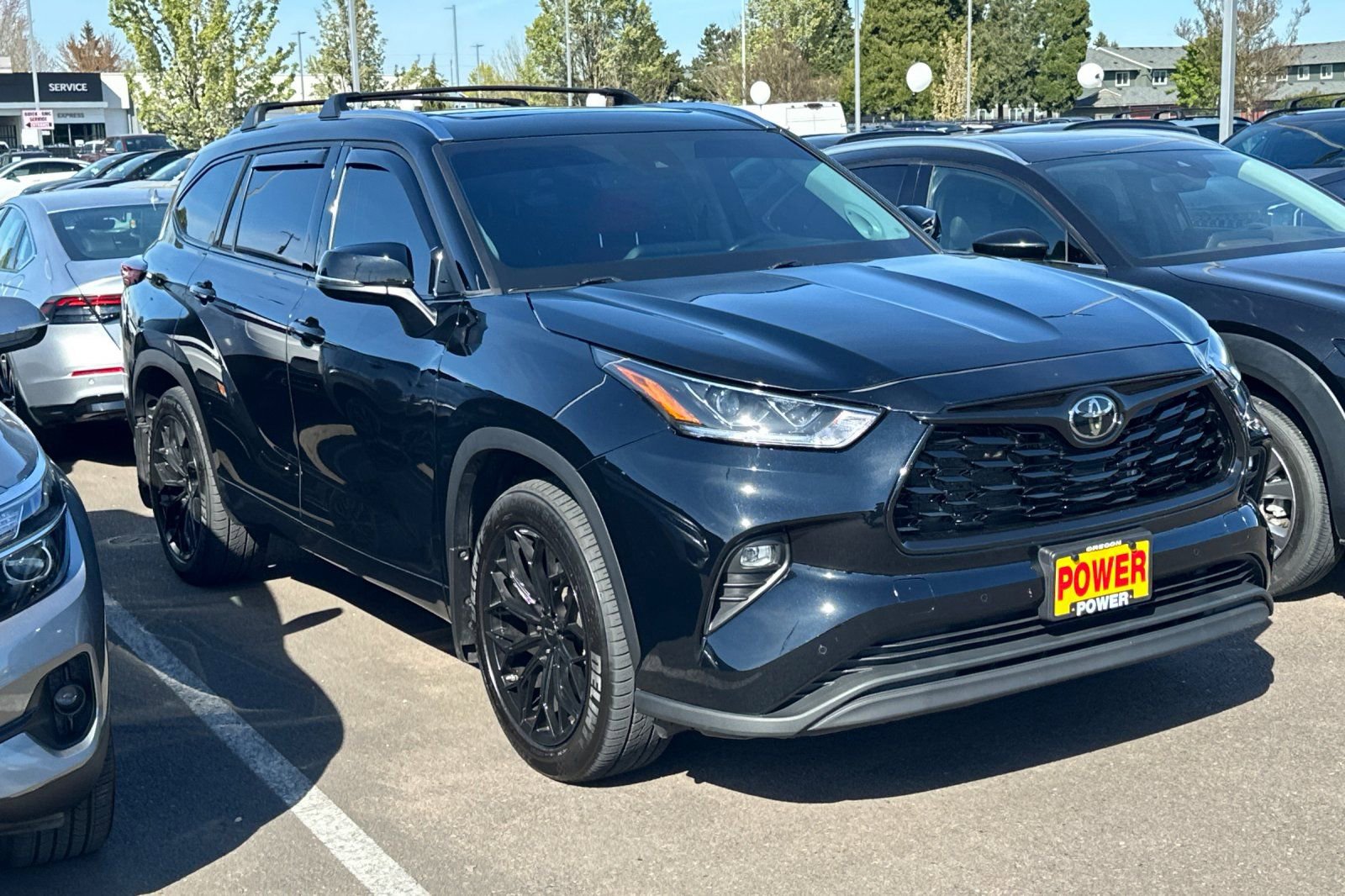 Used 2022 Toyota Highlander Limited image 2