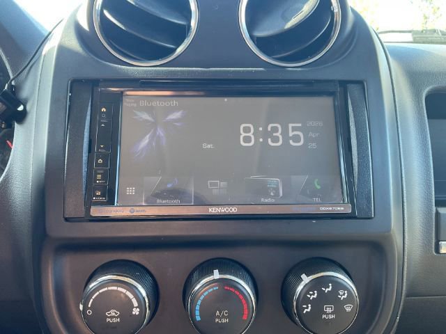 Used 2012 Jeep Compass Sport AWD/4WD image 23