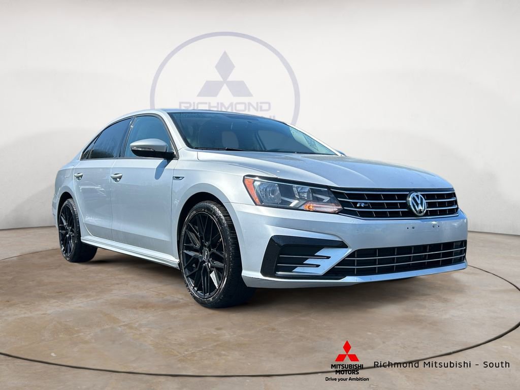 Used 2018 Volkswagen Passat 2.0T R-Line FWD image 1