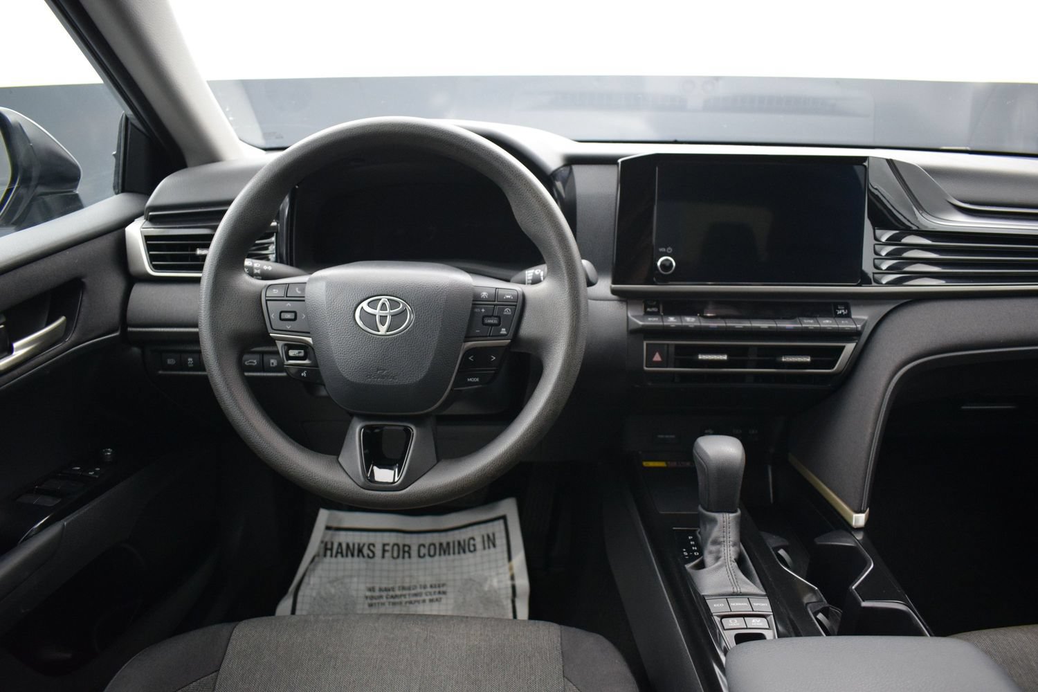 Used 2025 Toyota Camry LE FWD image 14