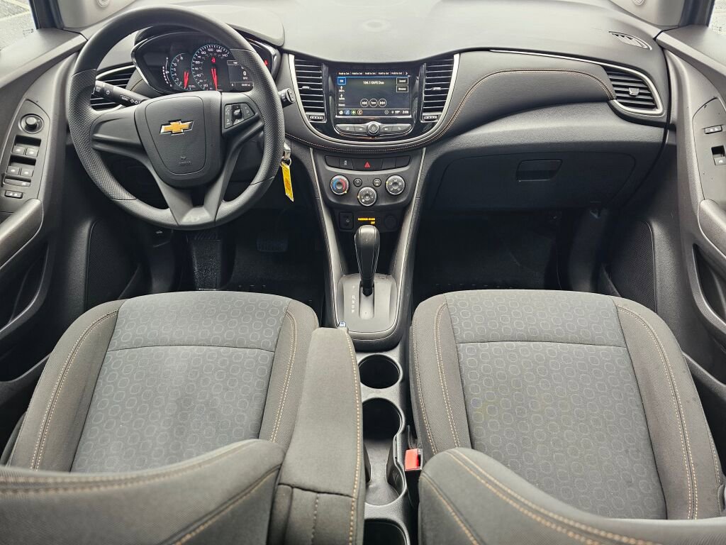 Used 2018 Chevrolet Trax LS AWD/4WD image 17