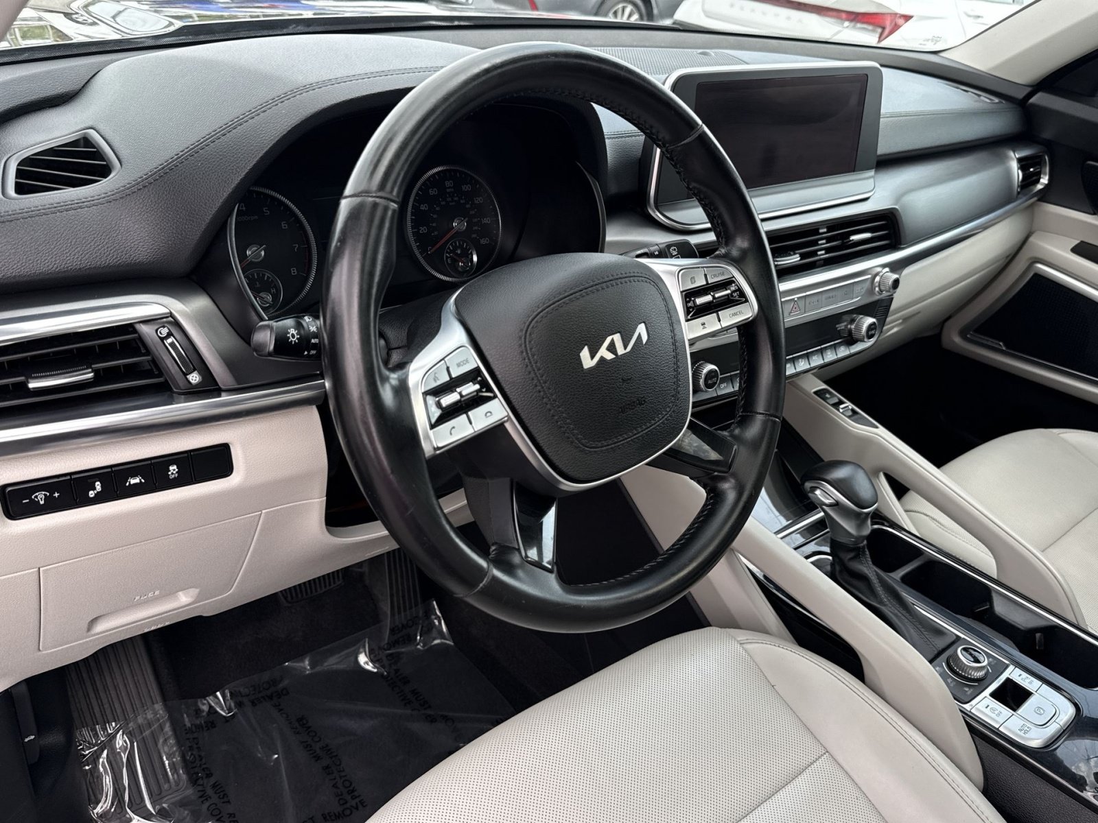 Used 2022 Kia Telluride S AWD/4WD image 16