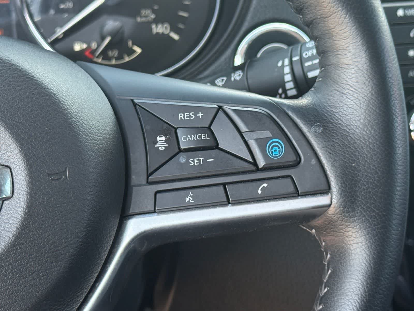 Used 2020 Nissan Rogue Sport SV w/ Technology Package FWD image 19
