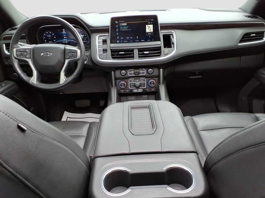 Used 2022 Chevrolet Tahoe Z71 w/ Luxury Package image 16