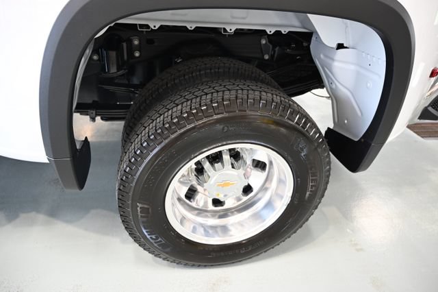 New 2026 Chevrolet Silverado 3500 LT w/ All Star Edition AWD/4WD image 32