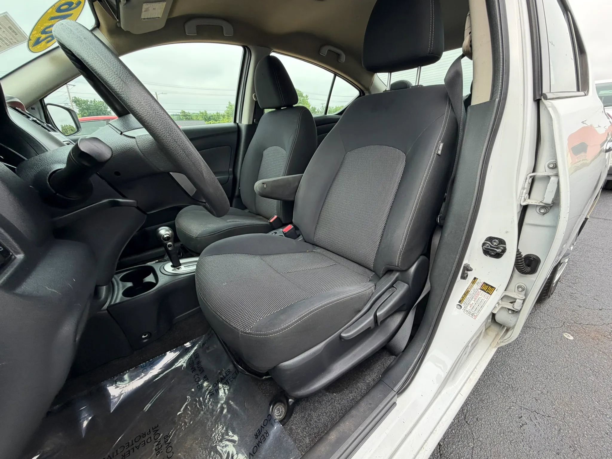 Used 2016 Nissan Versa SV FWD image 18