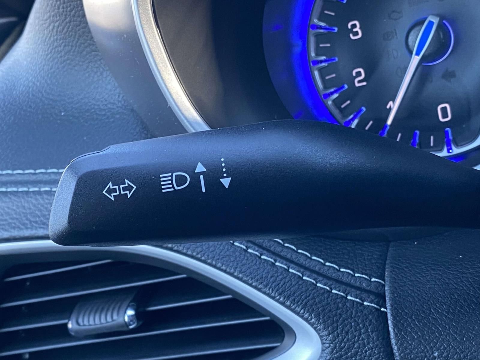 New 2026 Chrysler Pacifica Select image 22