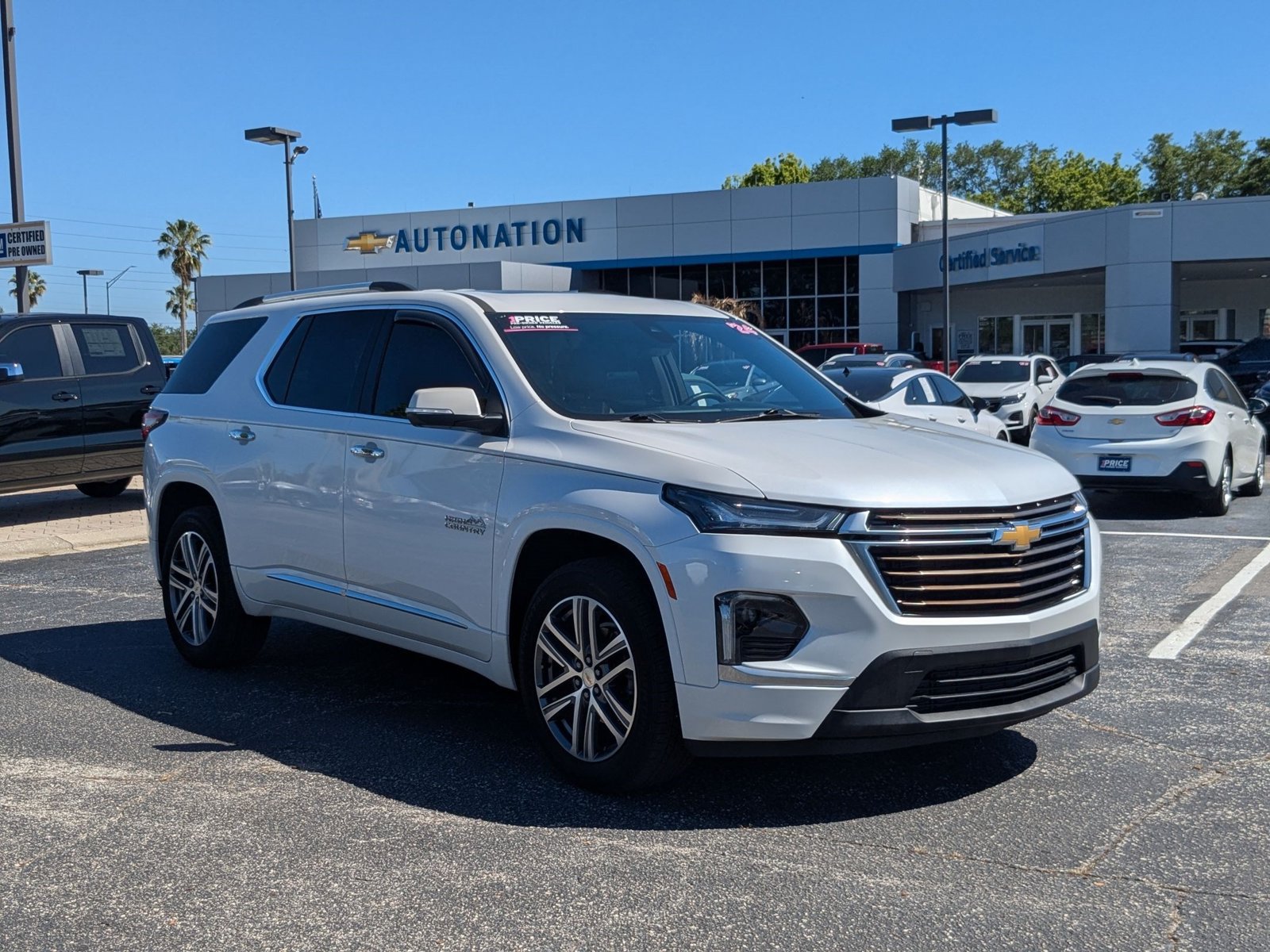 Used 2024 Chevrolet Traverse High Country FWD image 7
