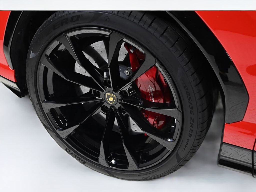 Used 2022 Lamborghini Urus image 27