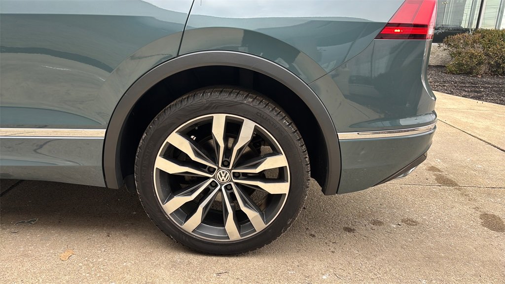Used 2020 Volkswagen Tiguan SEL Premium R-Line image 25