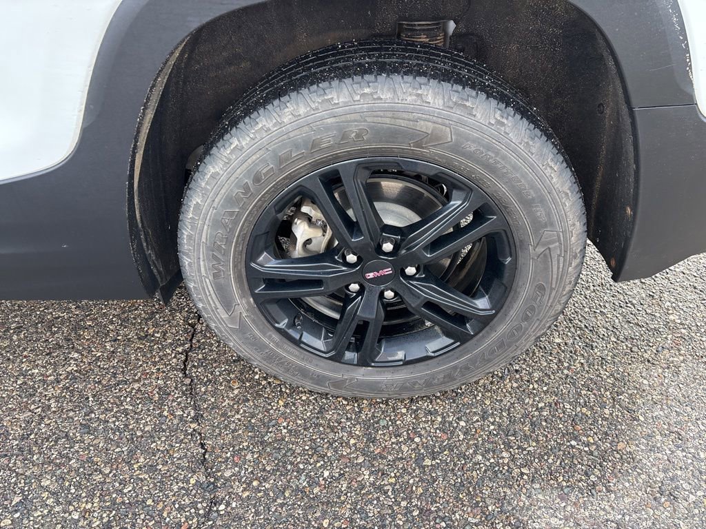 Used 2023 GMC Terrain AT4 w/ Infotainment Package II image 10