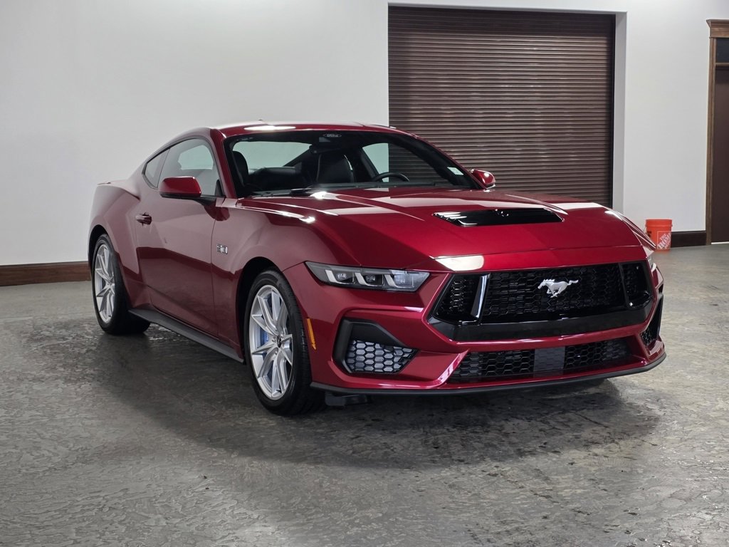 Used 2024 Ford Mustang GT Premium image 3