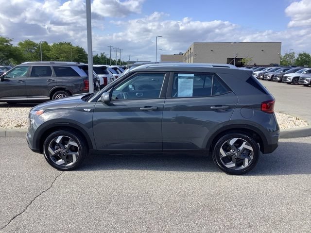 Certified 2026 Hyundai Venue SEL FWD image 34