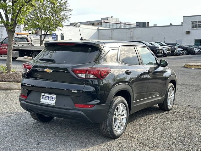 New 2026 Chevrolet TrailBlazer LS w/ LS Convenience Package FWD image 2