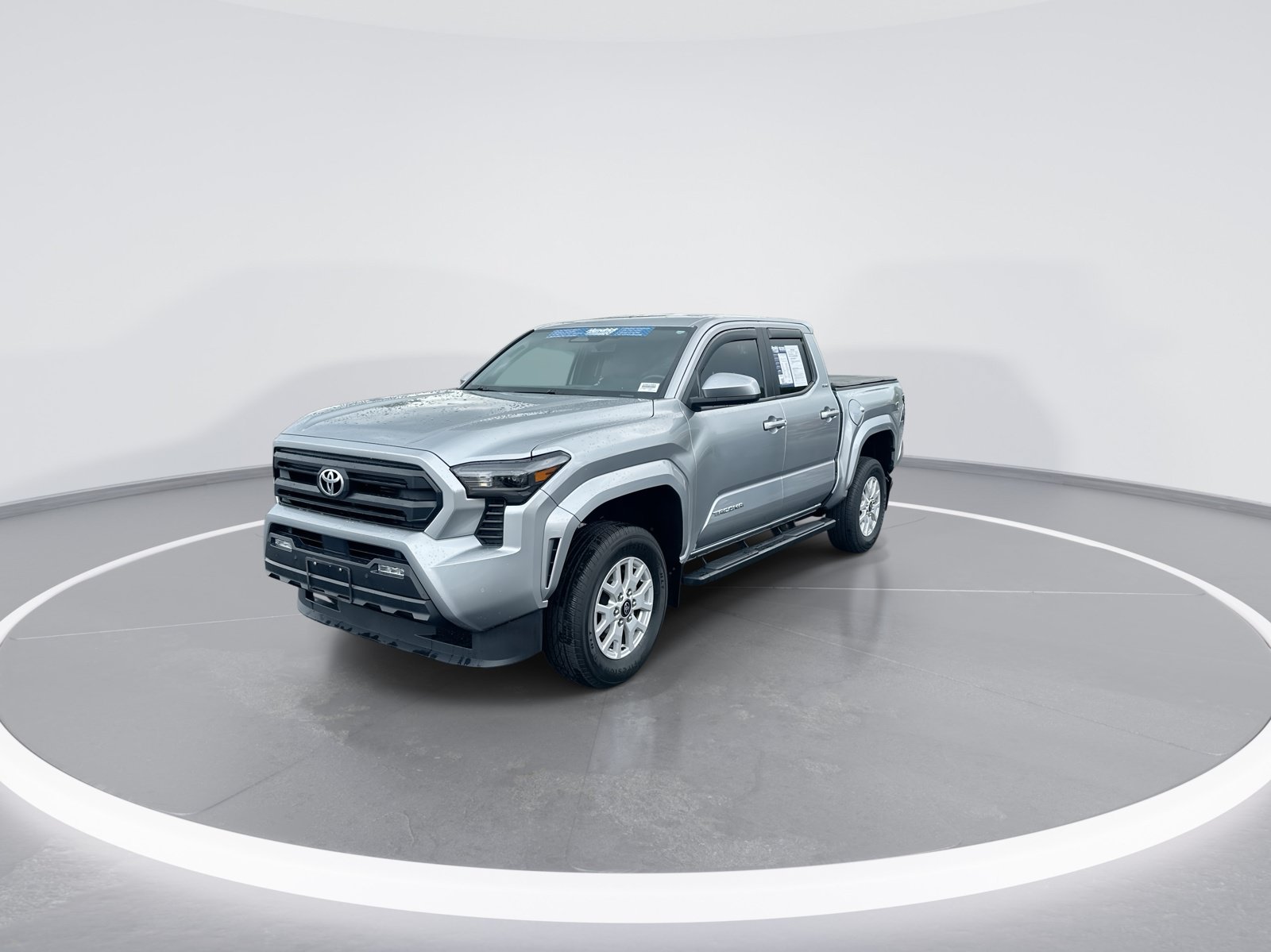 Used 2024 Toyota Tacoma SR5 w/ SR5 Upgrade Package RWD image 5