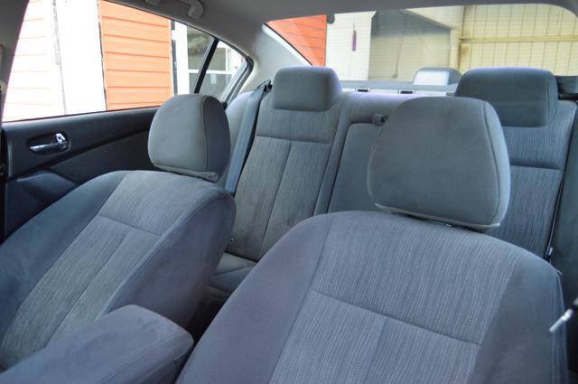 Used 2010 Nissan Altima 2.5 S FWD image 35