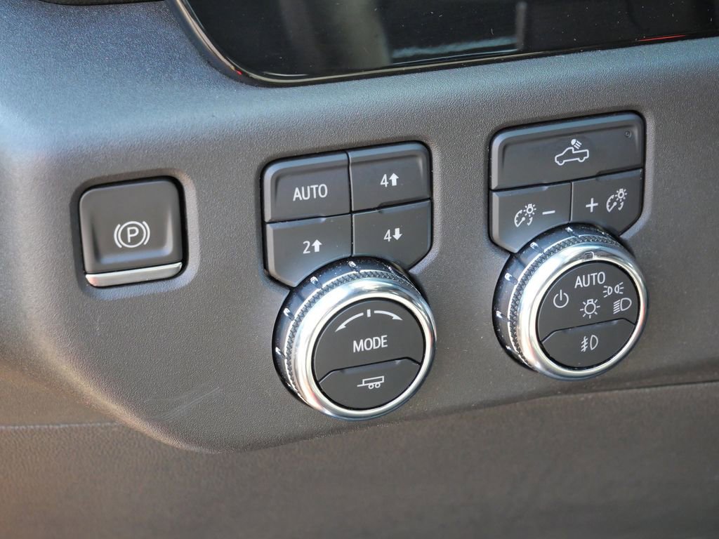 Used 2023 GMC Sierra 1500 Elevation image 35