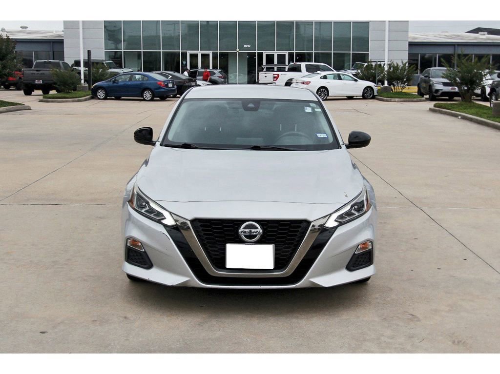 Used 2020 Nissan Altima 2.5 SR FWD image 8