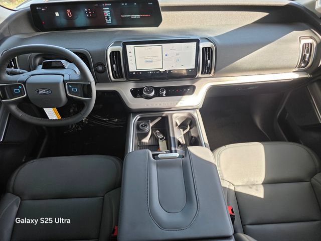 New 2026 Ford Expedition Active RWD image 14