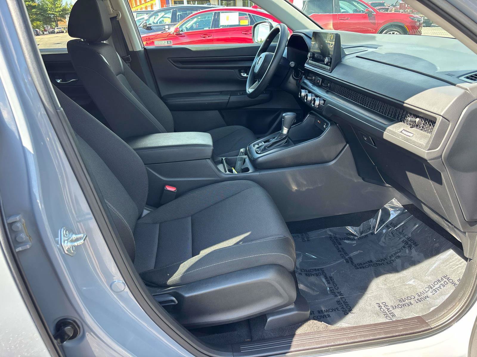 Used 2025 Honda CR-V LX image 15
