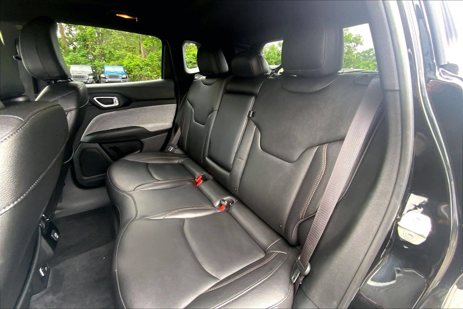 Certified 2023 Jeep Compass Latitude w/ Sun and Sound Group AWD/4WD image 20
