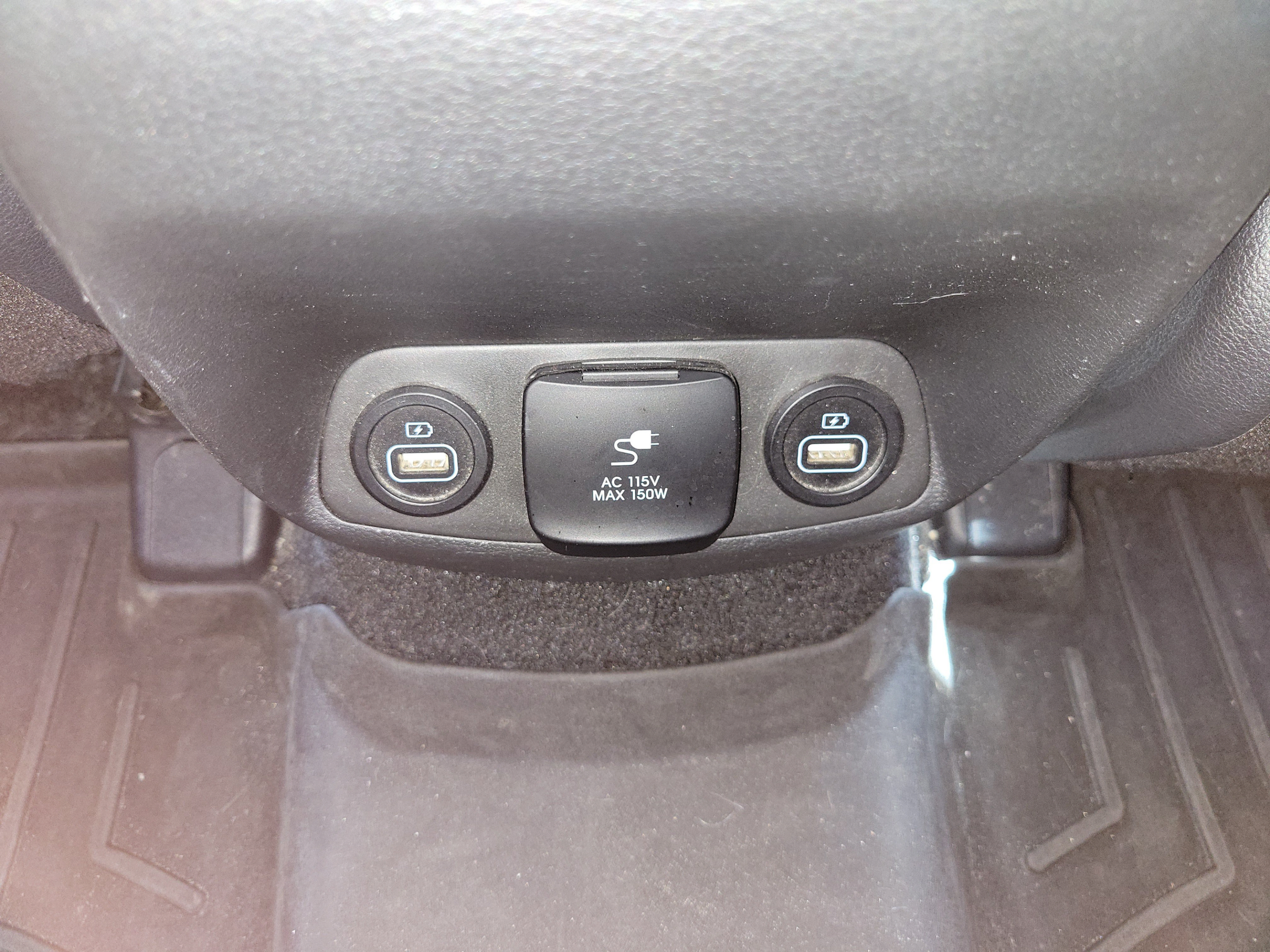 Used 2023 Hyundai Santa Fe Calligraphy AWD/4WD image 16