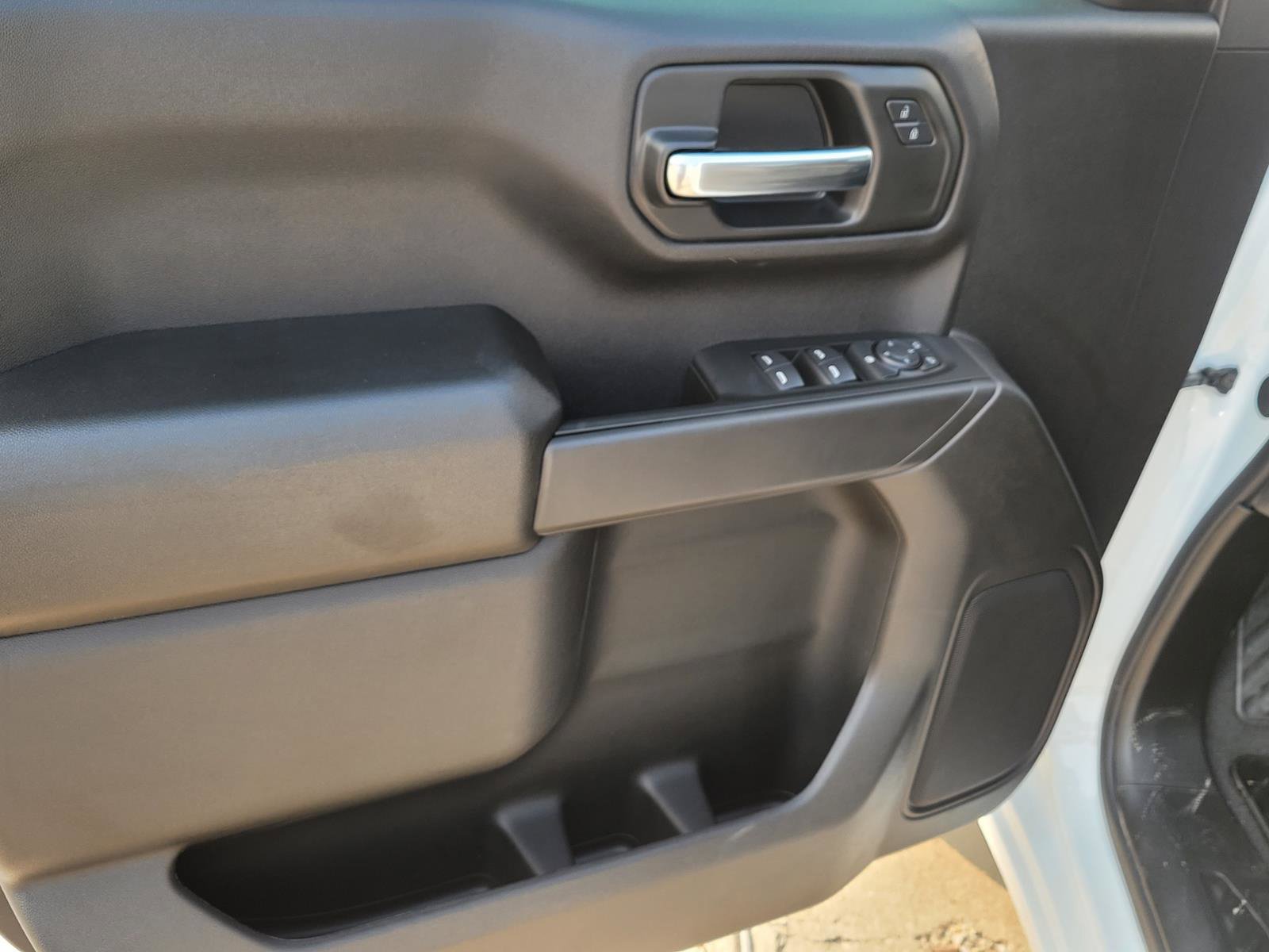 New 2026 Chevrolet Silverado 1500 Custom RWD image 12