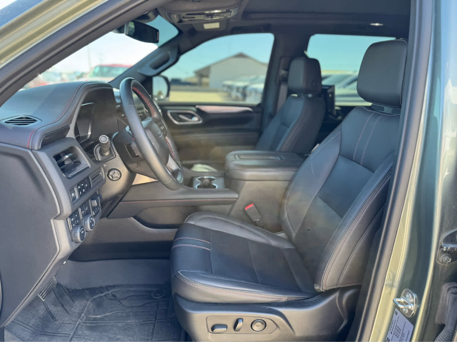 Used 2023 Chevrolet Tahoe RST w/ Luxury Package image 7