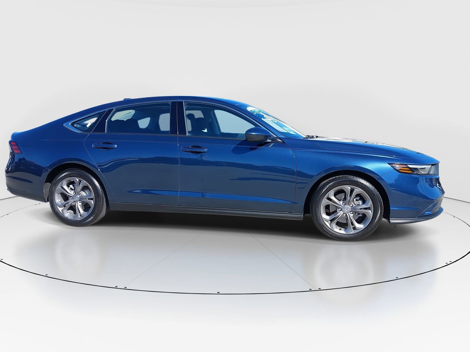 Certified 2024 Honda Accord EX image 4