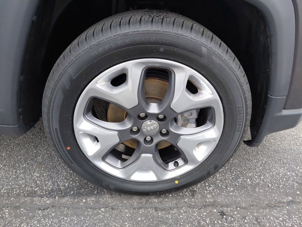 Used 2018 Jeep Compass Limited w/ Navigation Group image 16