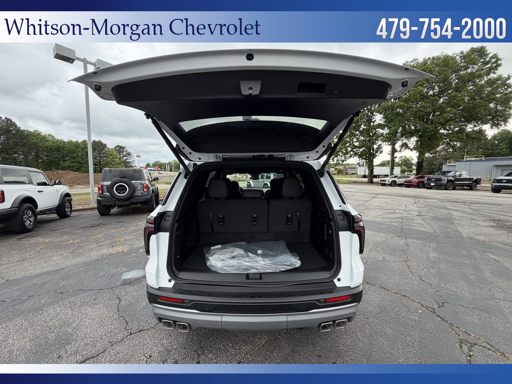 New 2026 Chevrolet Traverse LT w/ Sun and Wheel Package FWD image 39