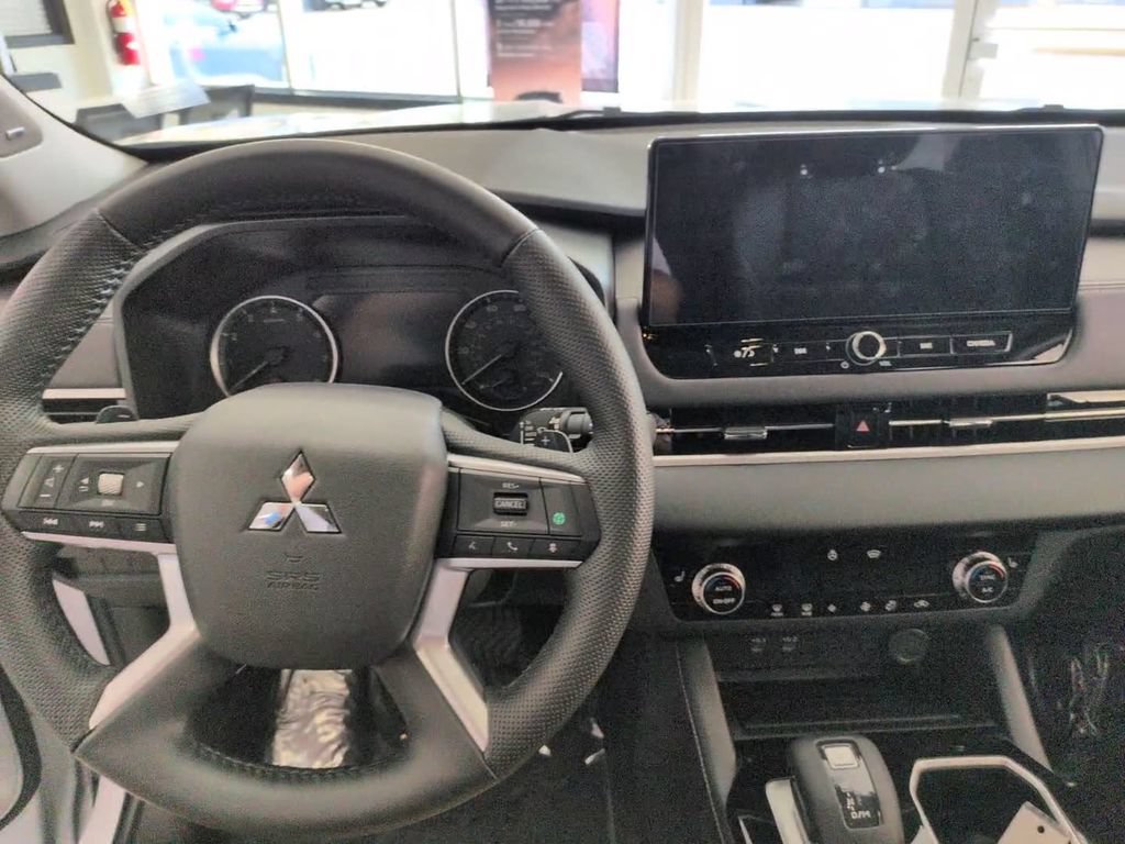 New 2026 Mitsubishi Outlander SE AWD/4WD image 27