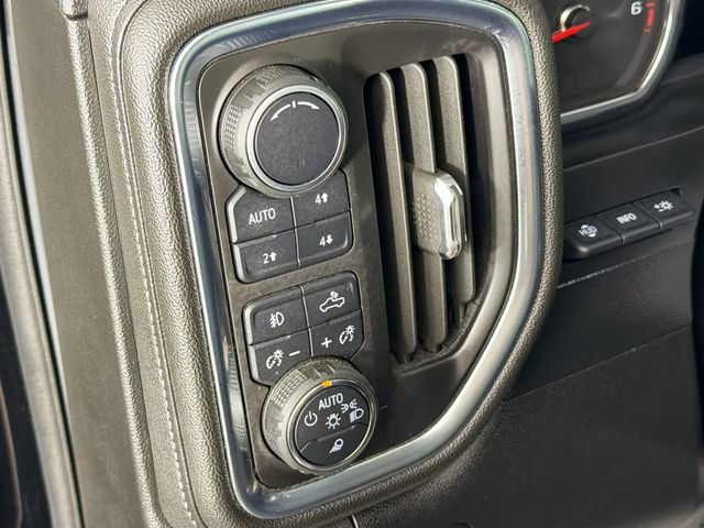 Used 2019 Chevrolet Silverado 1500 High Country w/ Technology Package AWD/4WD image 10