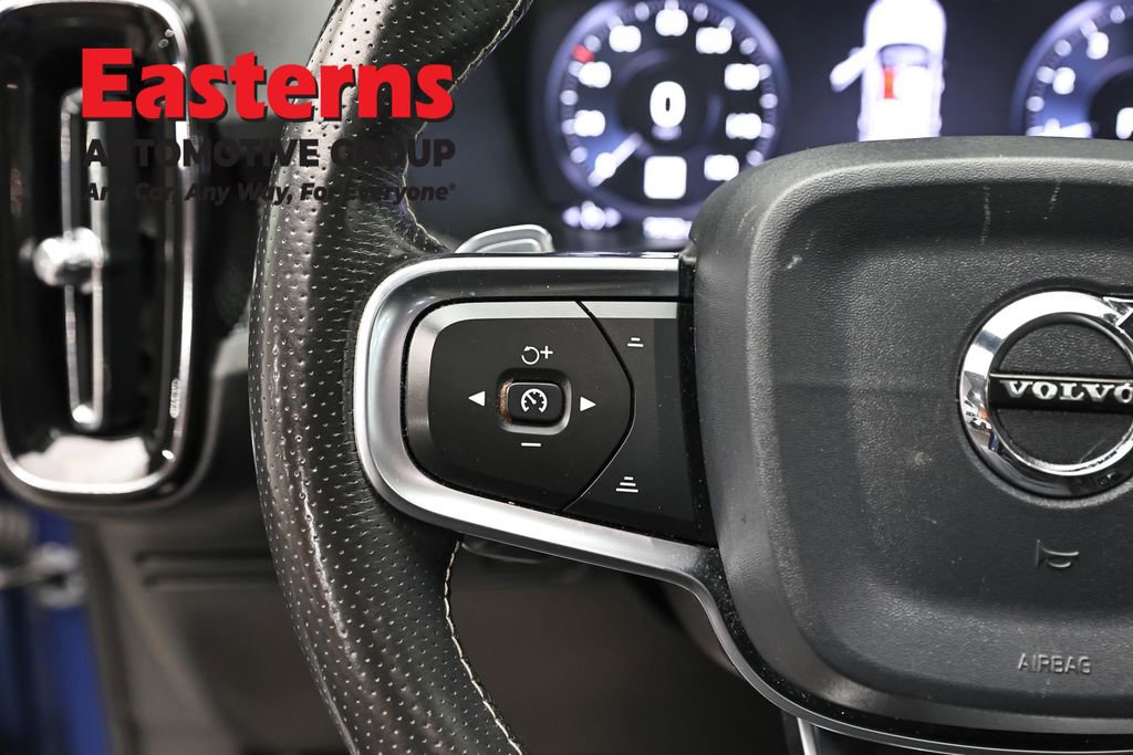 Used 2020 Volvo XC40 T5 R-Design AWD/4WD image 15