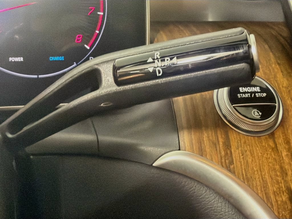 Used 2024 Mercedes-Benz GLC 300 image 18