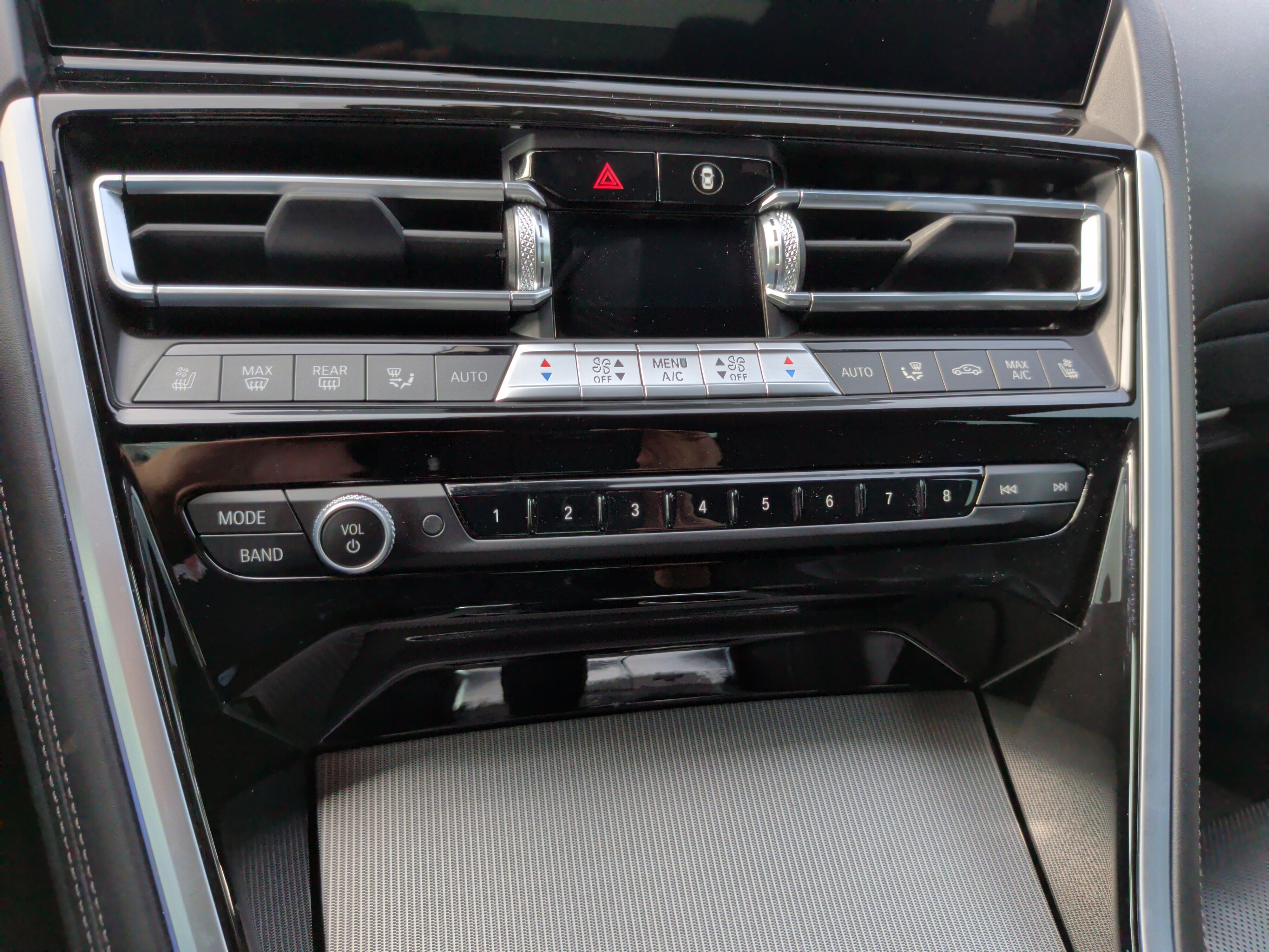 Used 2023 BMW 840i Gran Coupe 840i Gran Coupe w/ Comfort Seating Package image 18