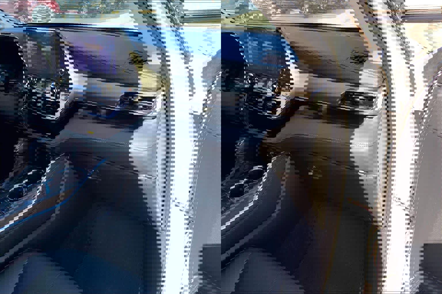 Used 2023 Toyota Highlander Limited image 17