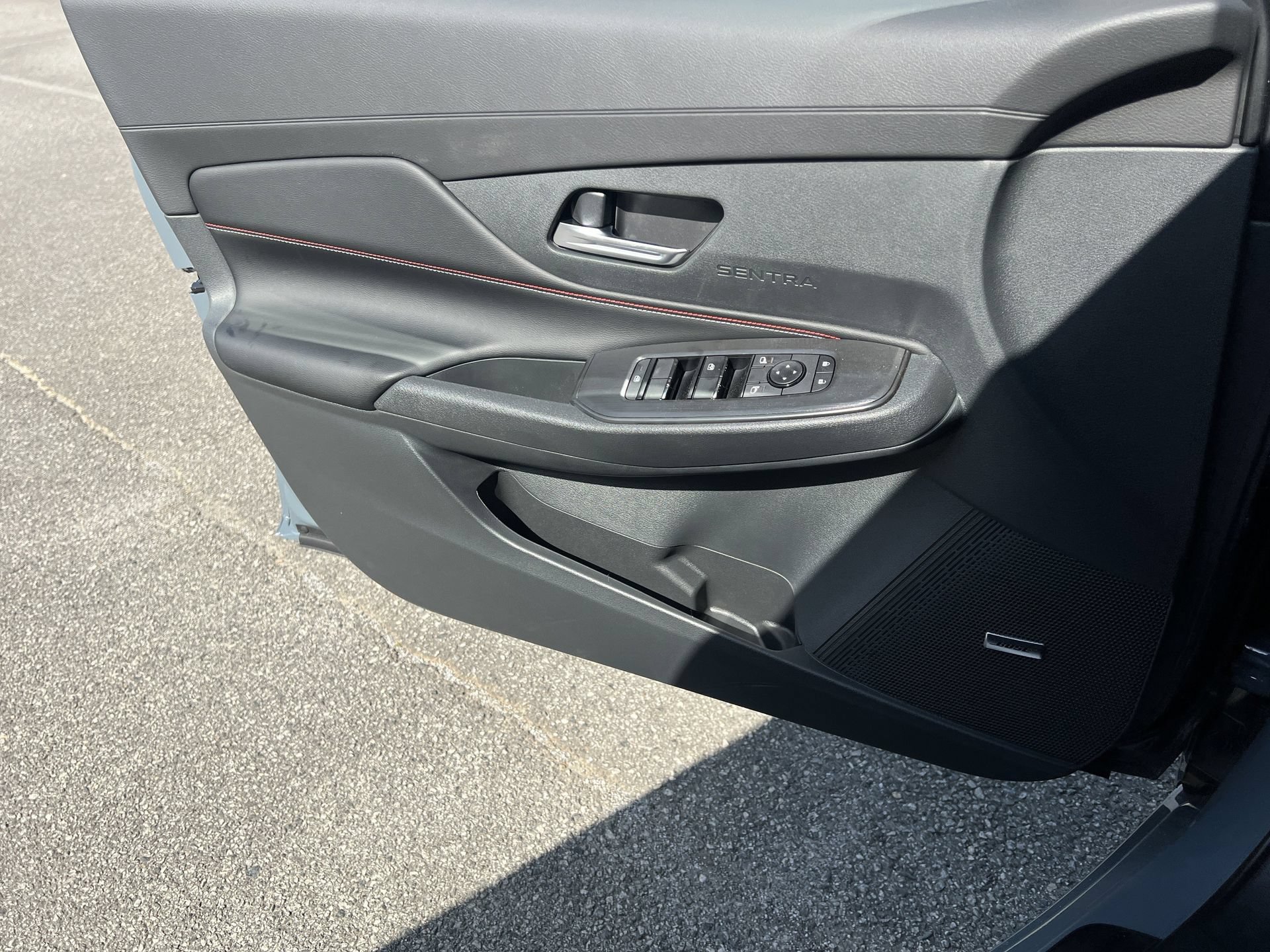 New 2026 Nissan Sentra SR w/ SR Premium Package FWD image 14